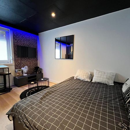 La Suite "Black Hood" Maubeuge Exterior photo