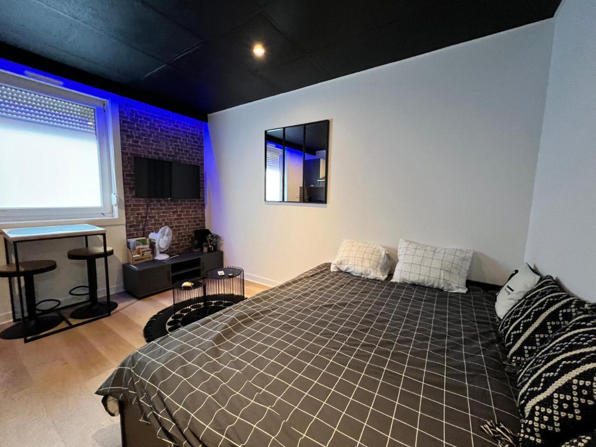 La Suite "Black Hood" Maubeuge Exterior photo